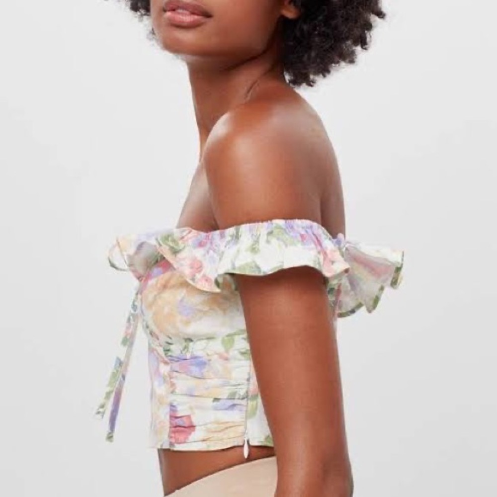 BERSHKA Peasant Floral Crop Top - Picture 2 of 11